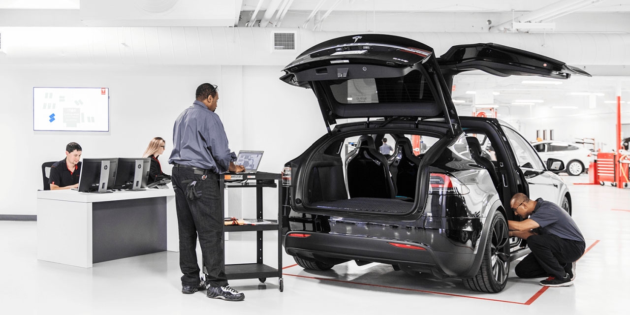 Tesla Autopilot & AI Team Hero Image