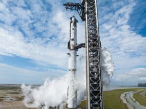 白スーツ 英智 SpaceX's Starship V3 rocket completed its launch rehearsal